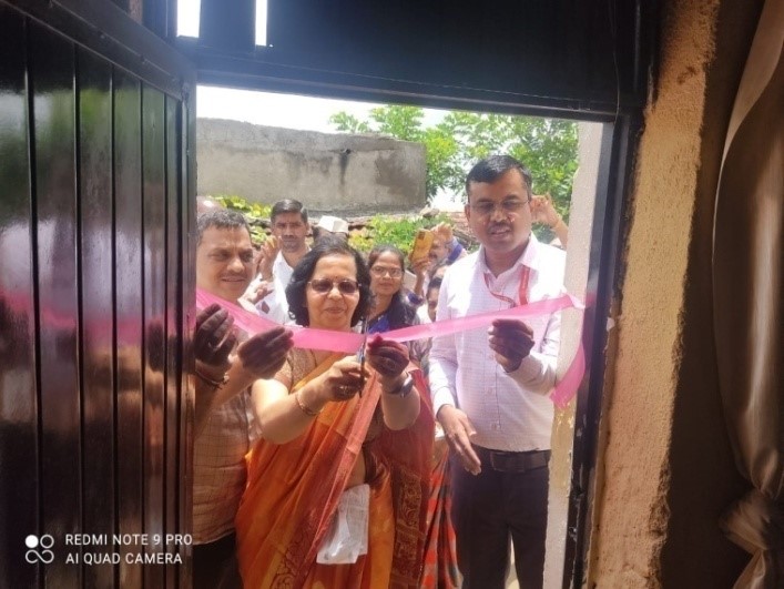 Inaugurations of Thakarwadi clinic by Dr. Leena Deshpande ( BF)